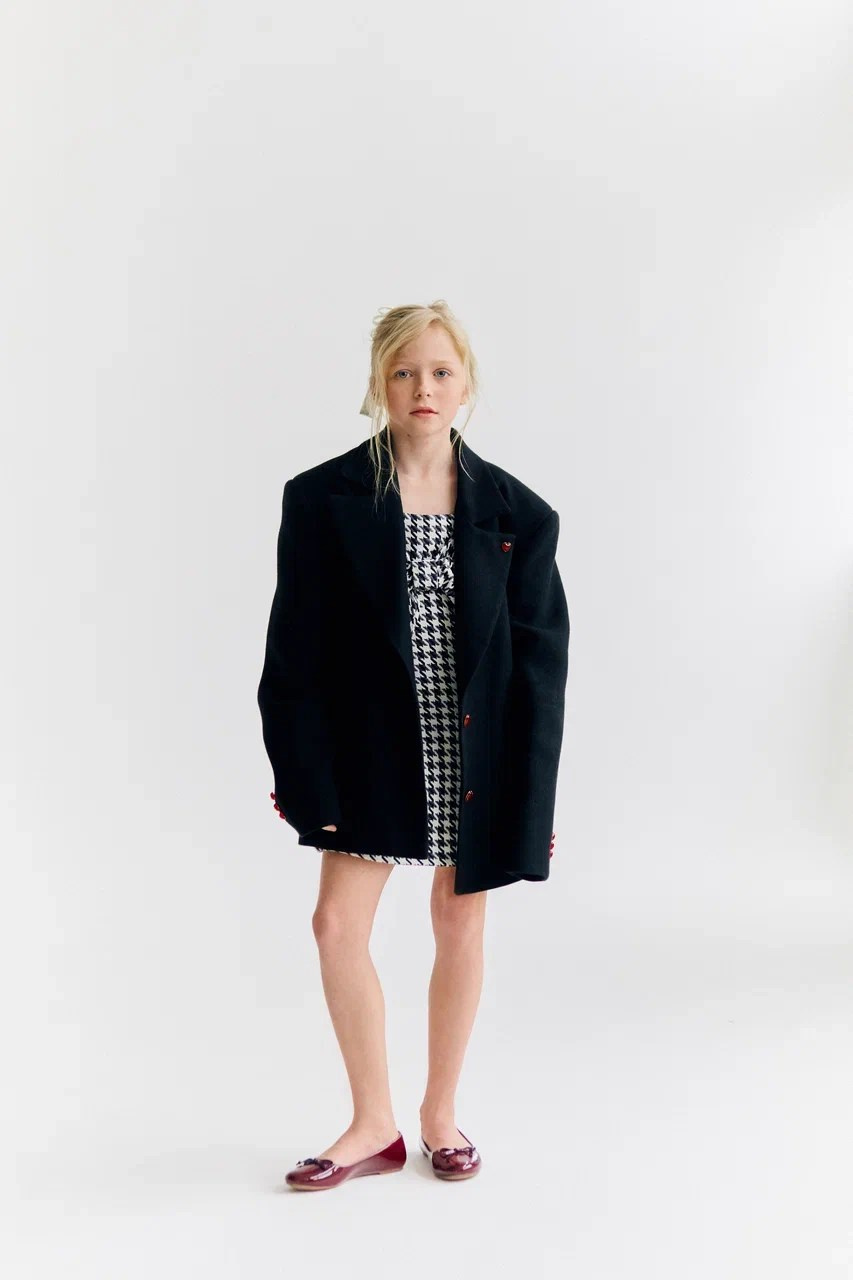 Шварц Аделина 9 ЛЕТ 140 СМ. Детское модельное агентство Musthave agency. База профессиональных моделей