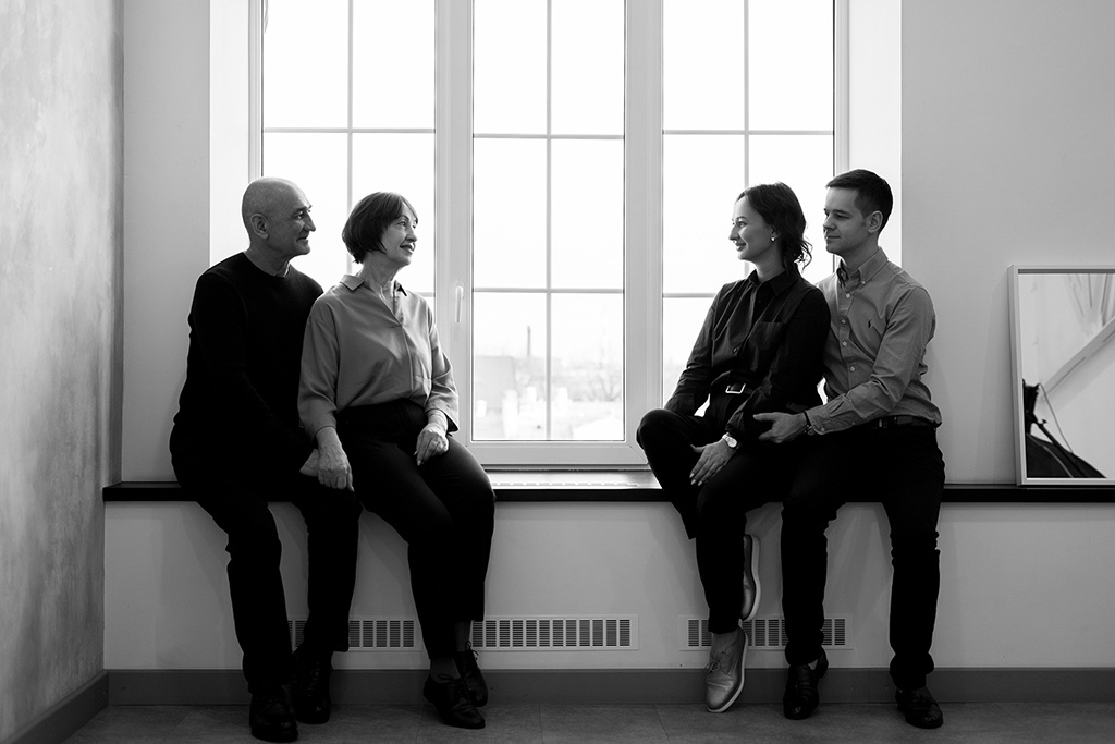 Два поколения. Фотограф Анна Котова