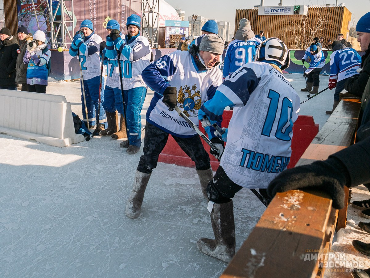 Хоккей у «Конторы пароходства