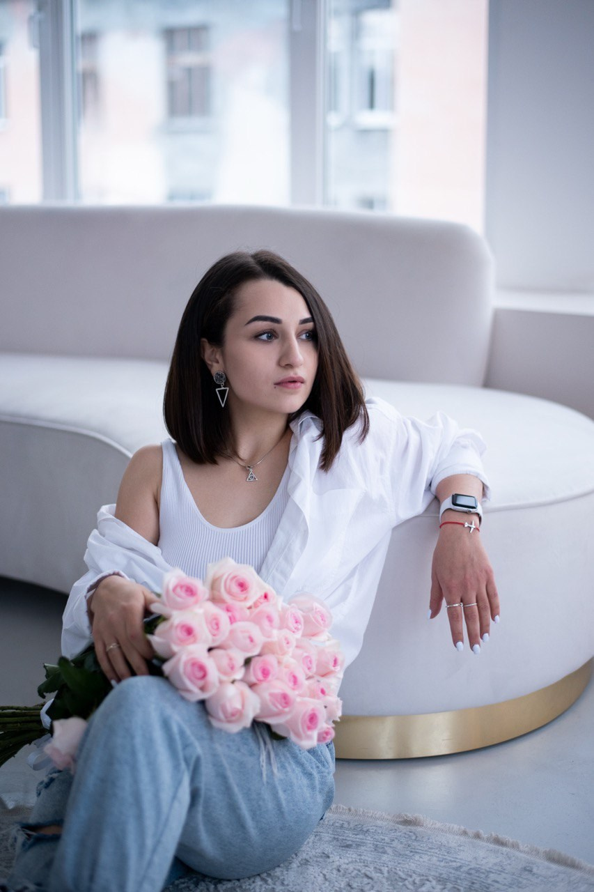 Купить цветы с доставкой по Москве