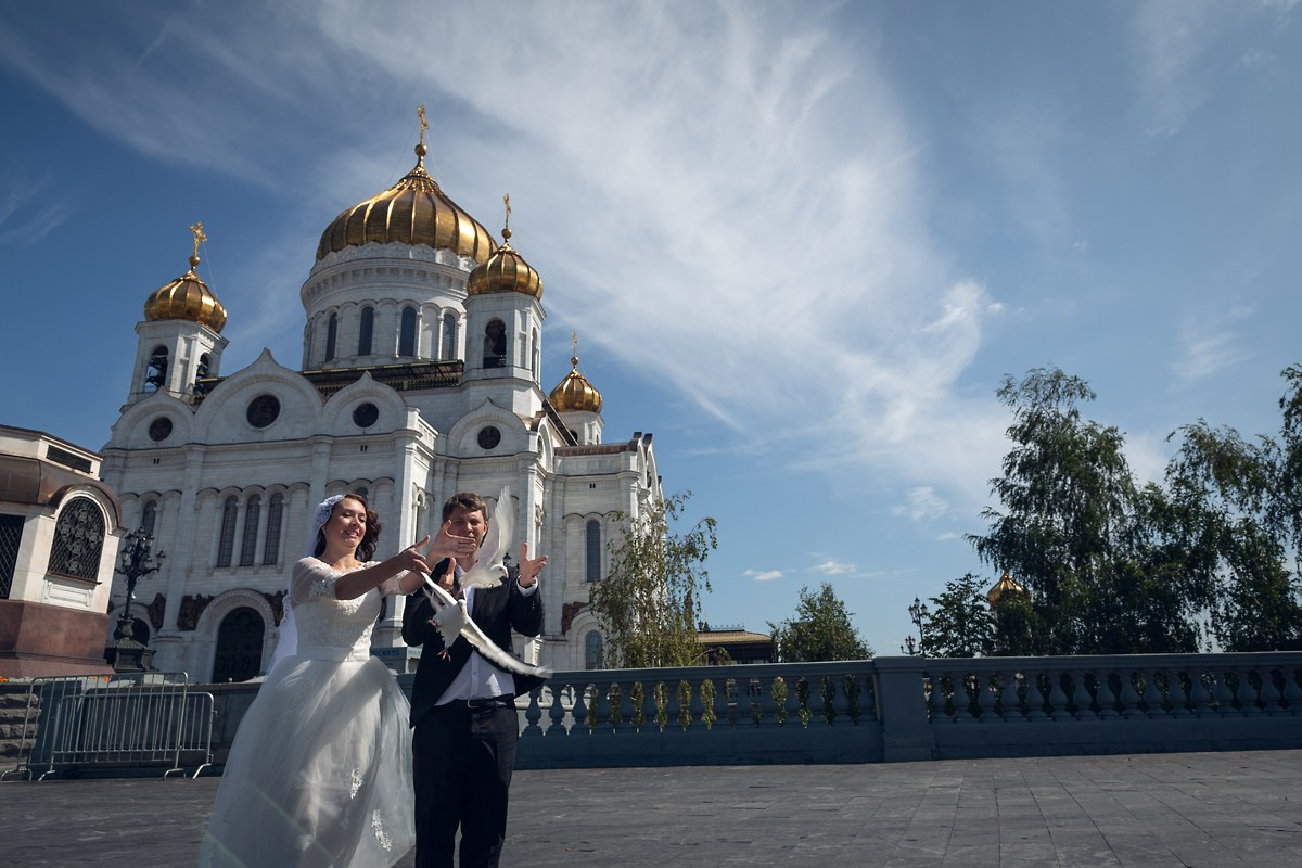 Венчание в главном Храме. Свадебный и репортажный фотограф в Москве и Московской области