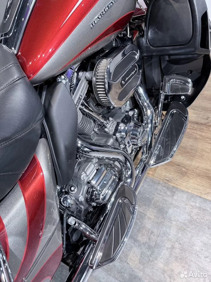 Купить Harley-Davidson CVO Road Glide (Ruby Red / Palladium Silver) (Touring) — подробнее на сайте. Hello Davidson, Москва. Только хорошие мотоциклы…