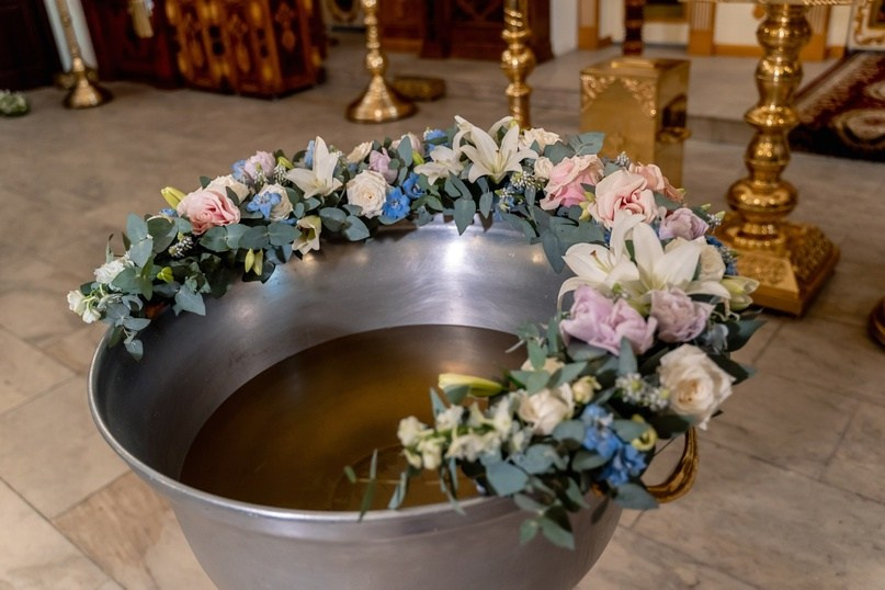 Украшение купели цветами — флорист. Фотограф на крещение и венчание в Самаре и Тольятти Елена Арди
