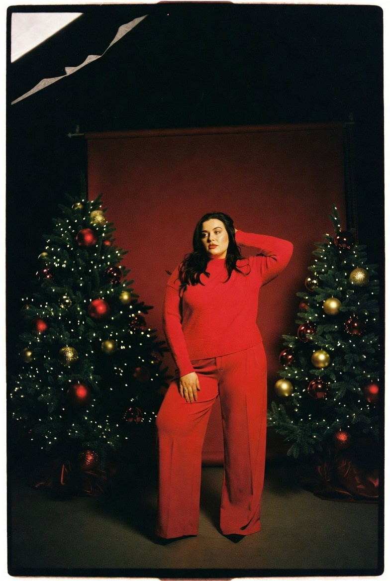 Плюс сайз в красном