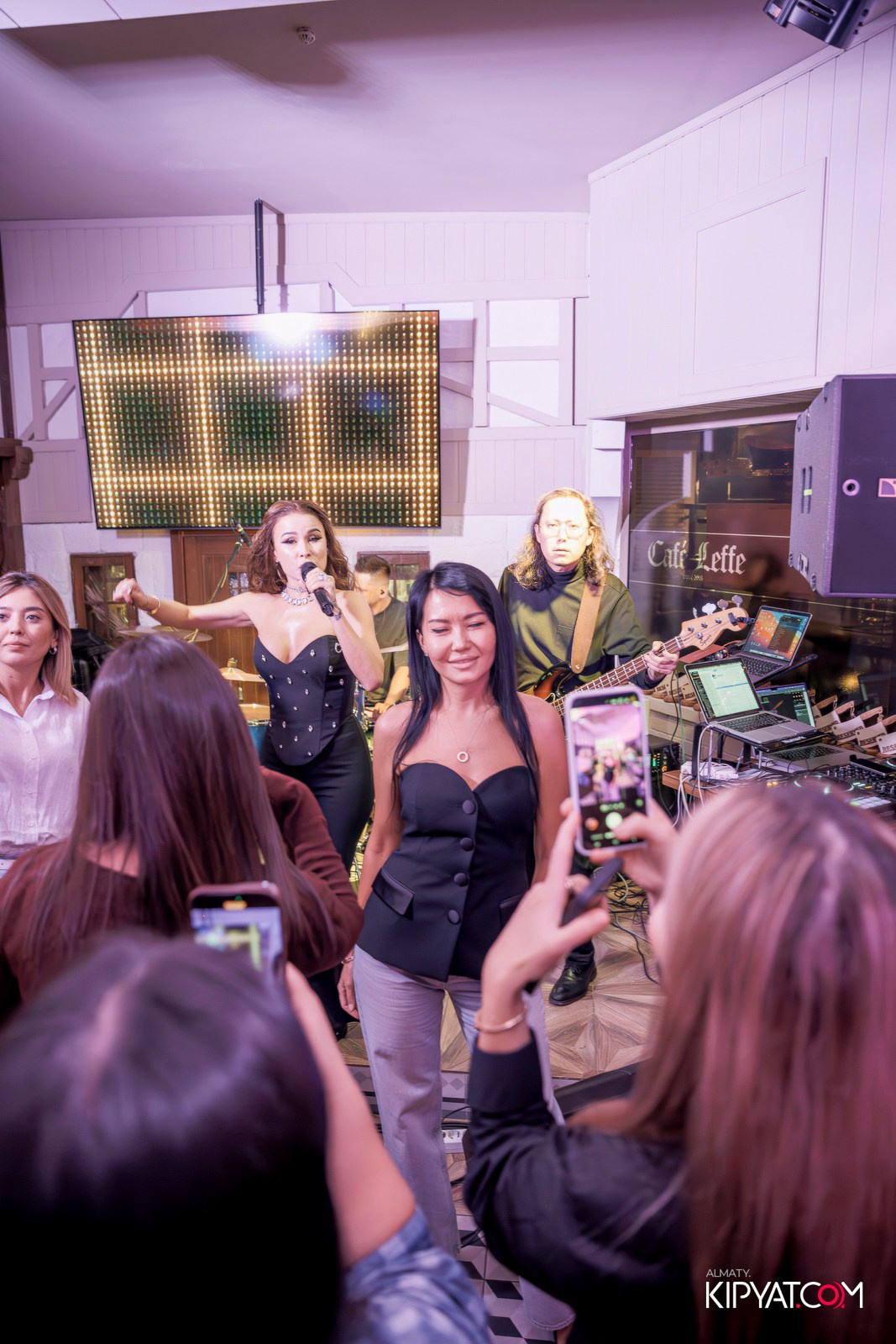 ОФИЦИАЛЬНОЕ ОТКРЫТИЕ CAFE LEFFE. КИПЯТКОМ АЛМАТЫ!