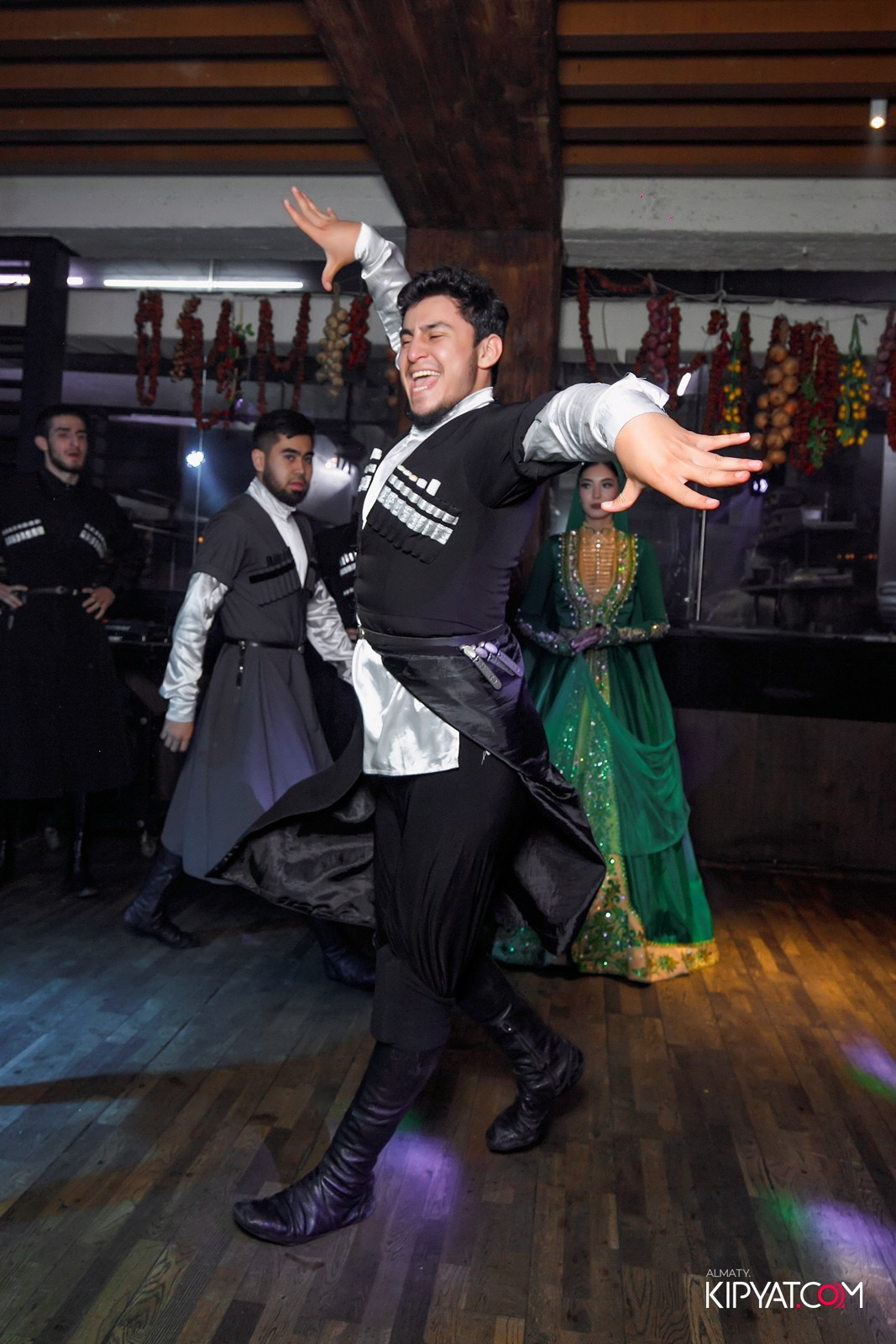 ВАХТАНГУРИ. КИПЯТКОМ АЛМАТЫ!