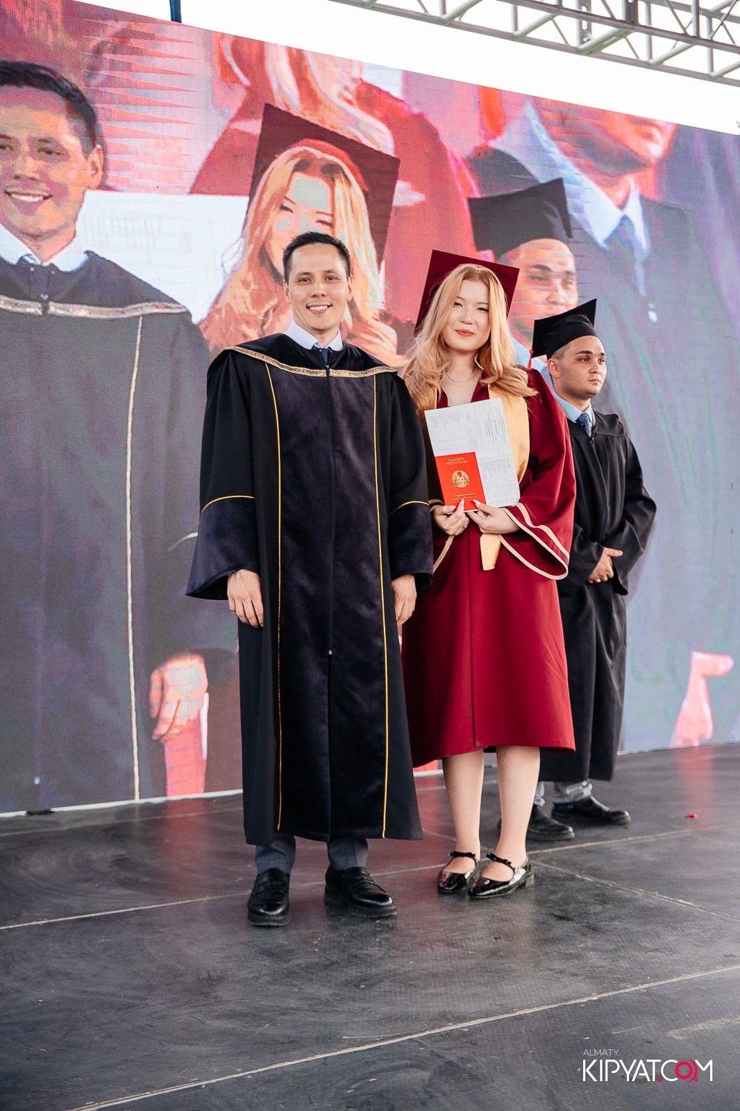 ВРУЧЕНИЕ ДИПЛОМОВ — НАРХОЗ КОЛЛЕДЖ. Part 3. КИПЯТКОМ АЛМАТЫ!