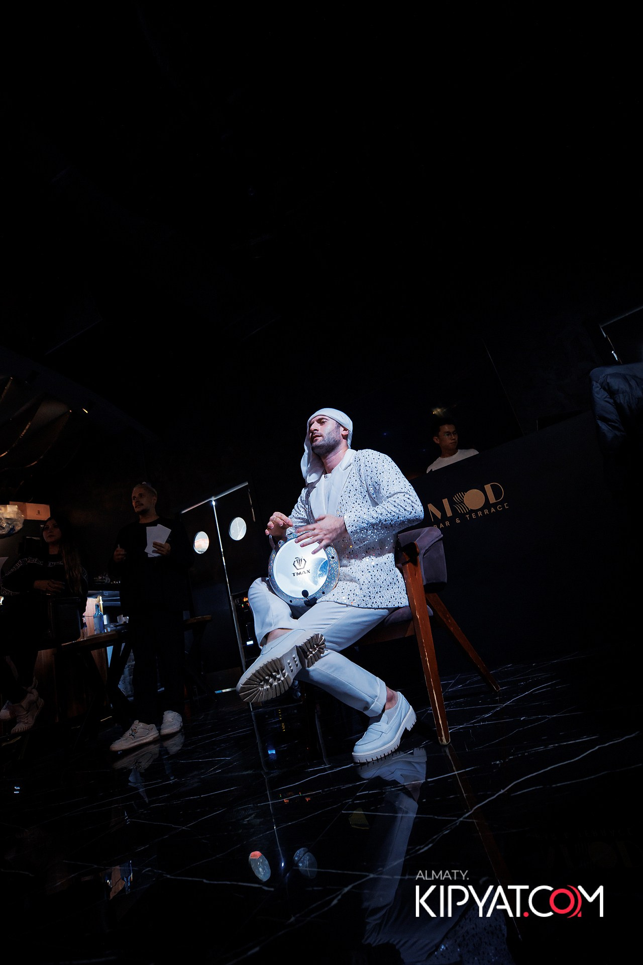 MOOD KARAOKE & TERRACE. КИПЯТКОМ АЛМАТЫ!