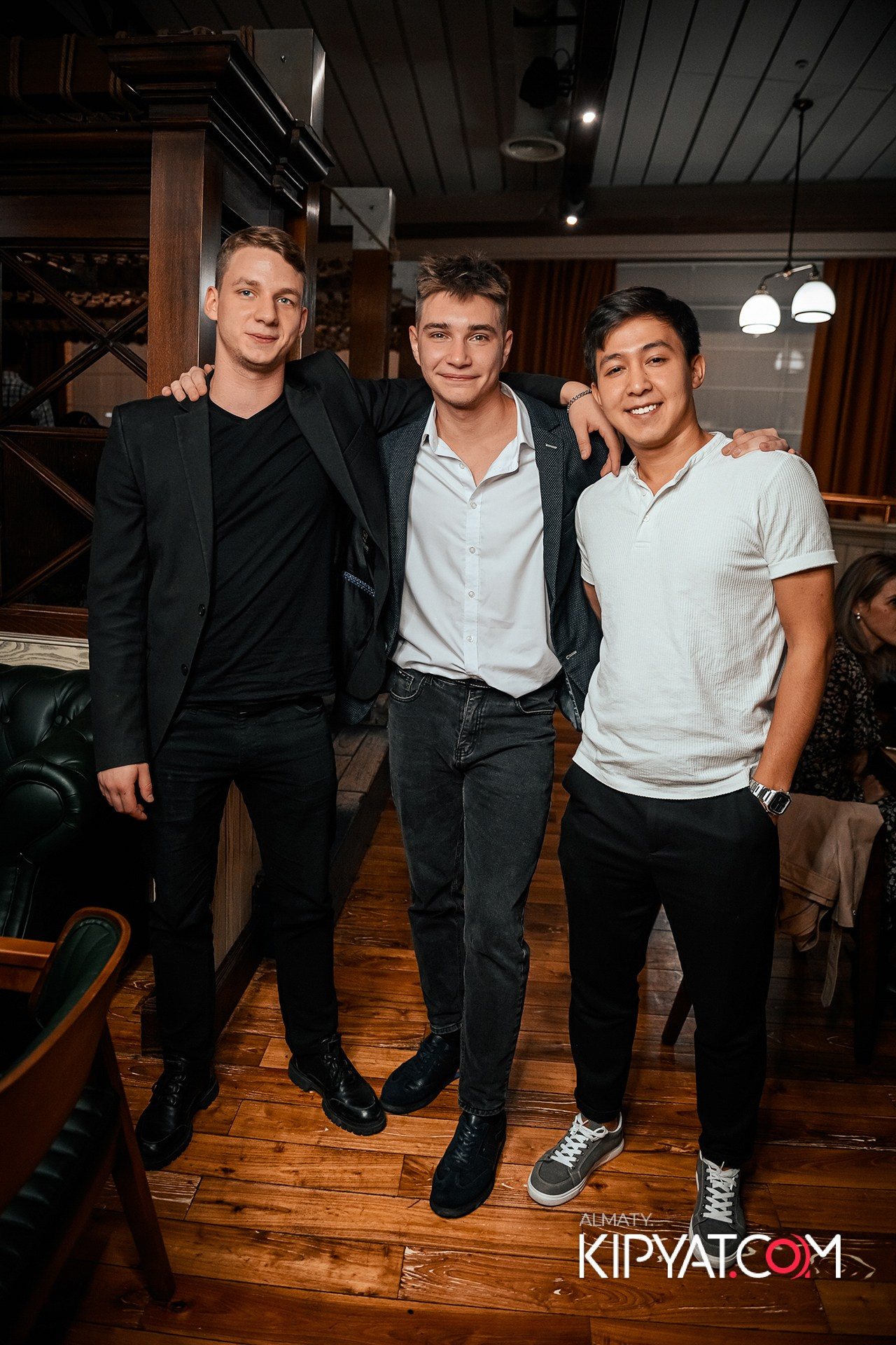 ЖИГУЛИ БАР. КИПЯТКОМ АЛМАТЫ!