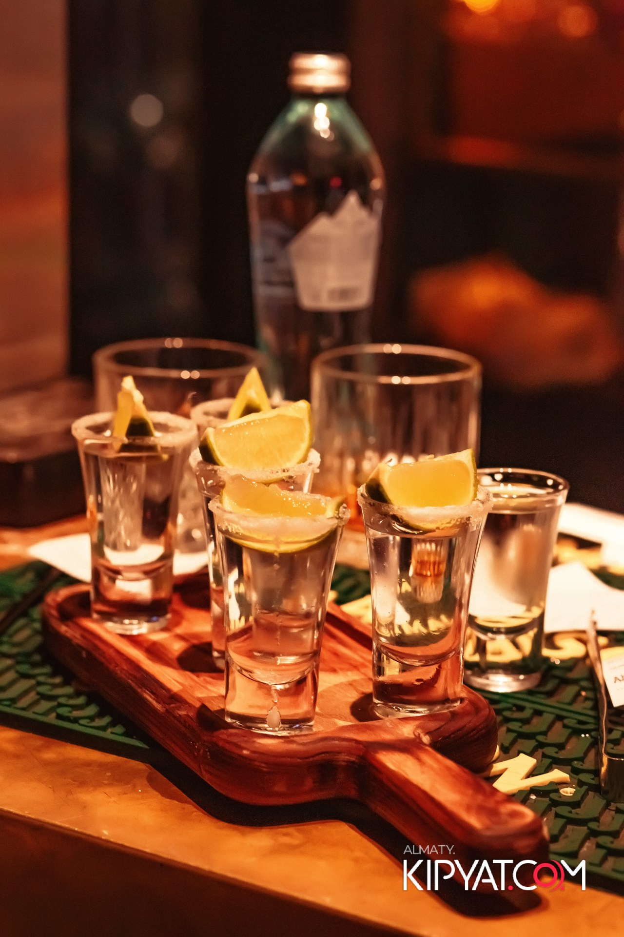 Olovo на Сатпаева. КИПЯТКОМ АЛМАТЫ!