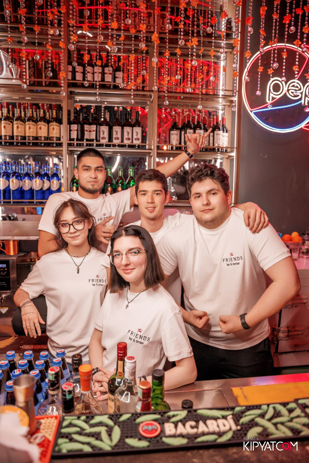FRIENDS BAR & TERRACE. КИПЯТКОМ АЛМАТЫ!