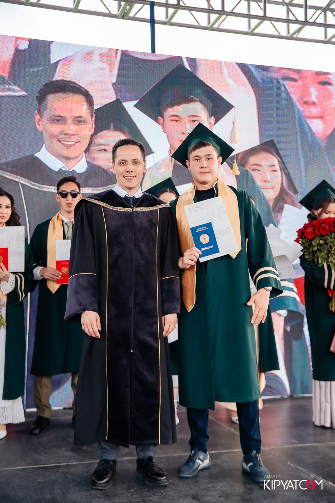 ВРУЧЕНИЕ ДИПЛОМОВ — НАРХОЗ КОЛЛЕДЖ. Part 3. КИПЯТКОМ АЛМАТЫ!