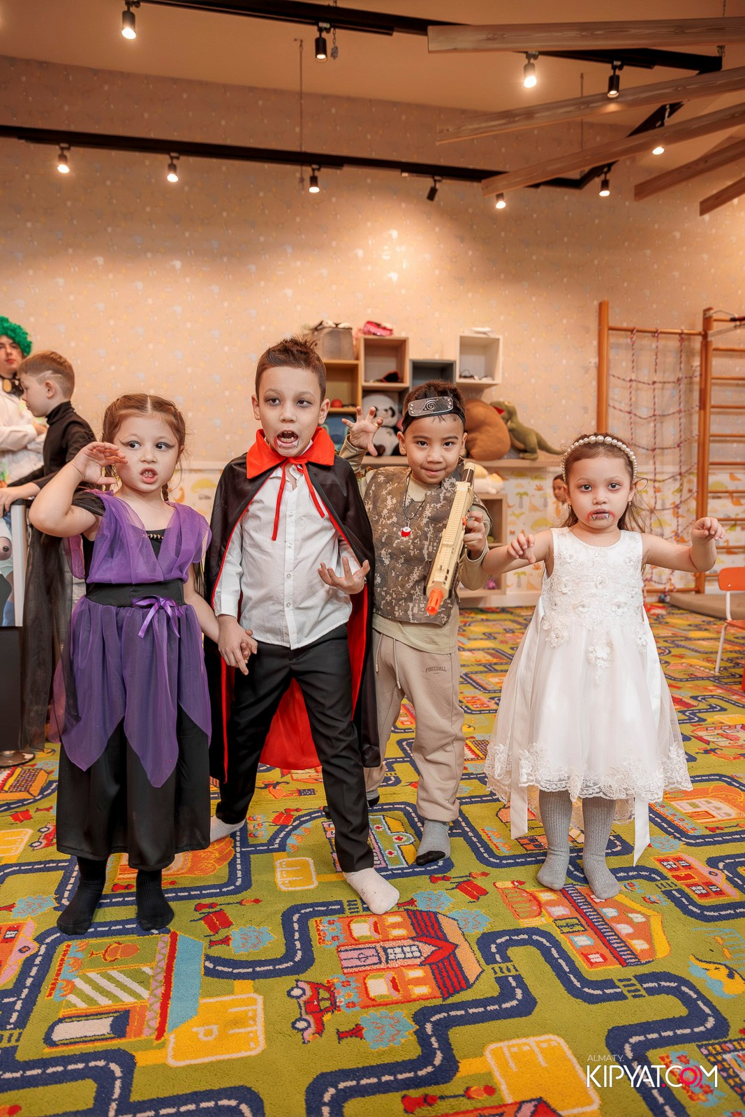 HALLOWEEN В KINDER BOOM. КИПЯТКОМ АЛМАТЫ!