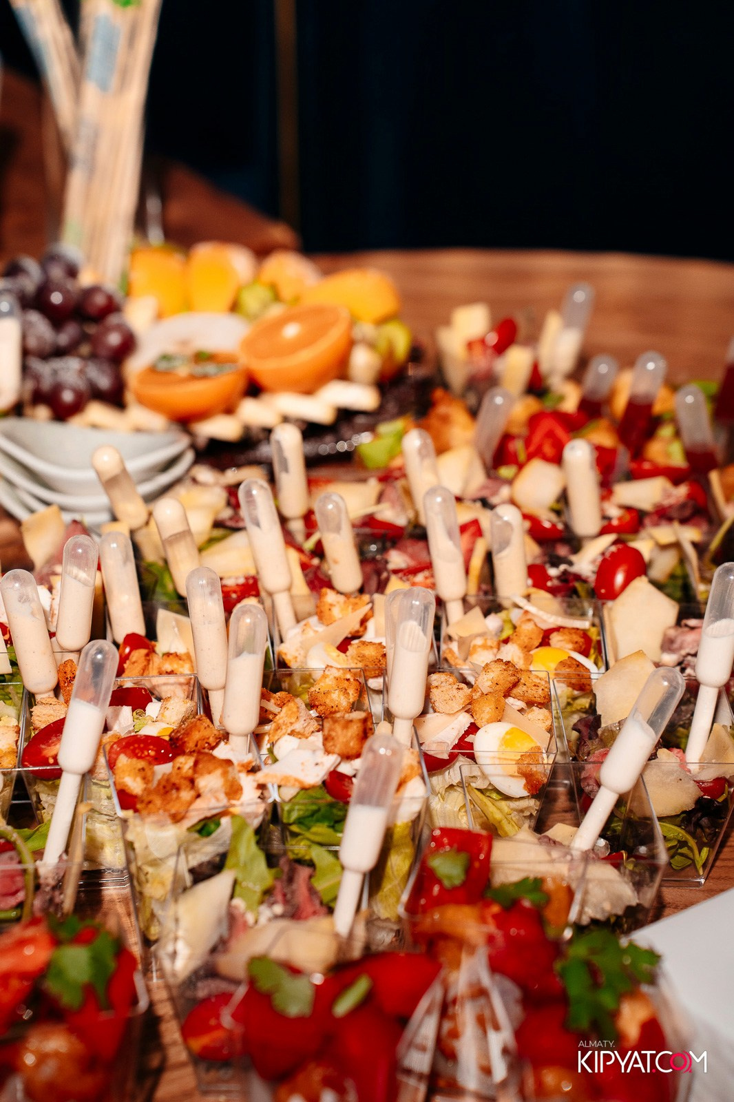 KARAOKE BATTLE В MOOD KARAOKE & TERRACE. КИПЯТКОМ АЛМАТЫ!