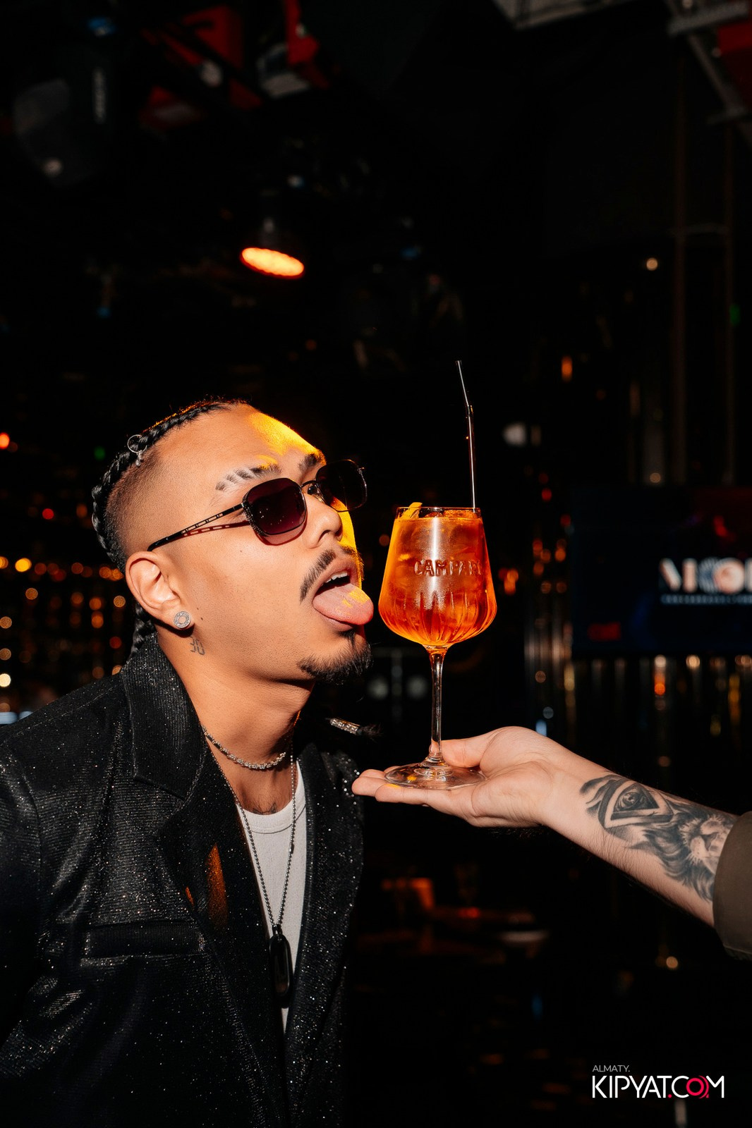 MOOD KARAOKE & TERRACE. КИПЯТКОМ АЛМАТЫ!