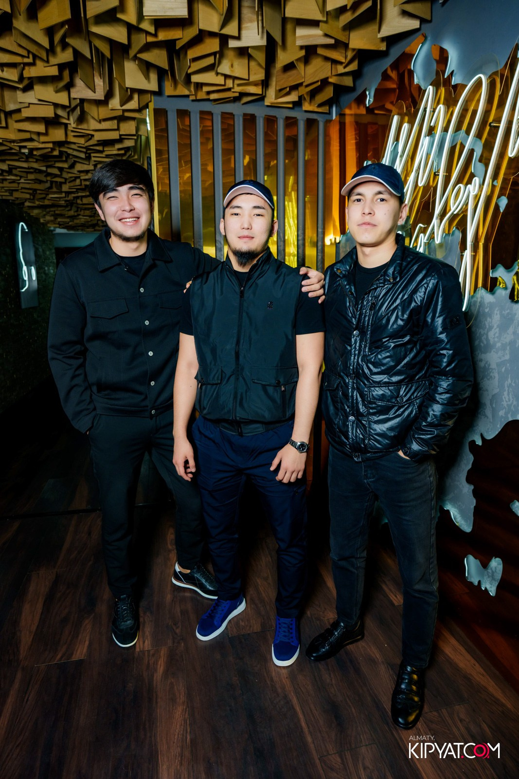 УХО И МЕДВЕДЬ НА САИНА. КИПЯТКОМ АЛМАТЫ!