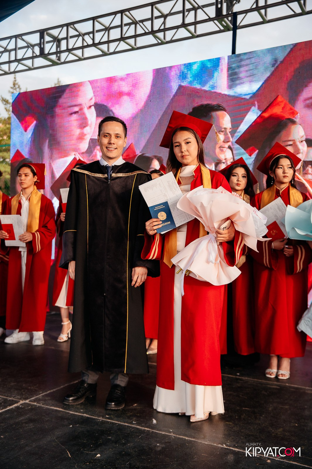 ВРУЧЕНИЕ ДИПЛОМОВ — НАРХОЗ КОЛЛЕДЖ. Part 4. КИПЯТКОМ АЛМАТЫ!