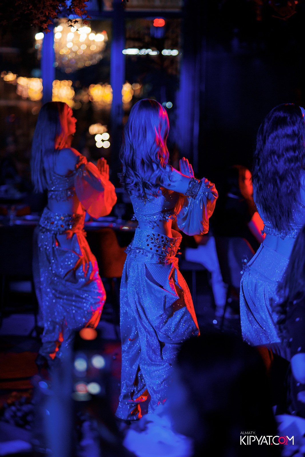 FRIENDS BAR & TERRACE. КИПЯТКОМ АЛМАТЫ!