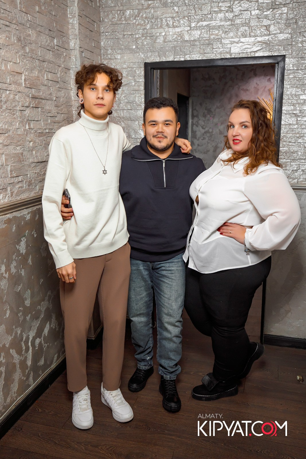 УХО И МЕДВЕДЬ НА ГАГАРИНА. КИПЯТКОМ АЛМАТЫ!