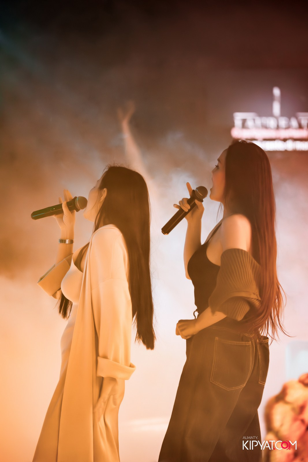 LAUREATE GRAND CAFÉ. КИПЯТКОМ АЛМАТЫ!