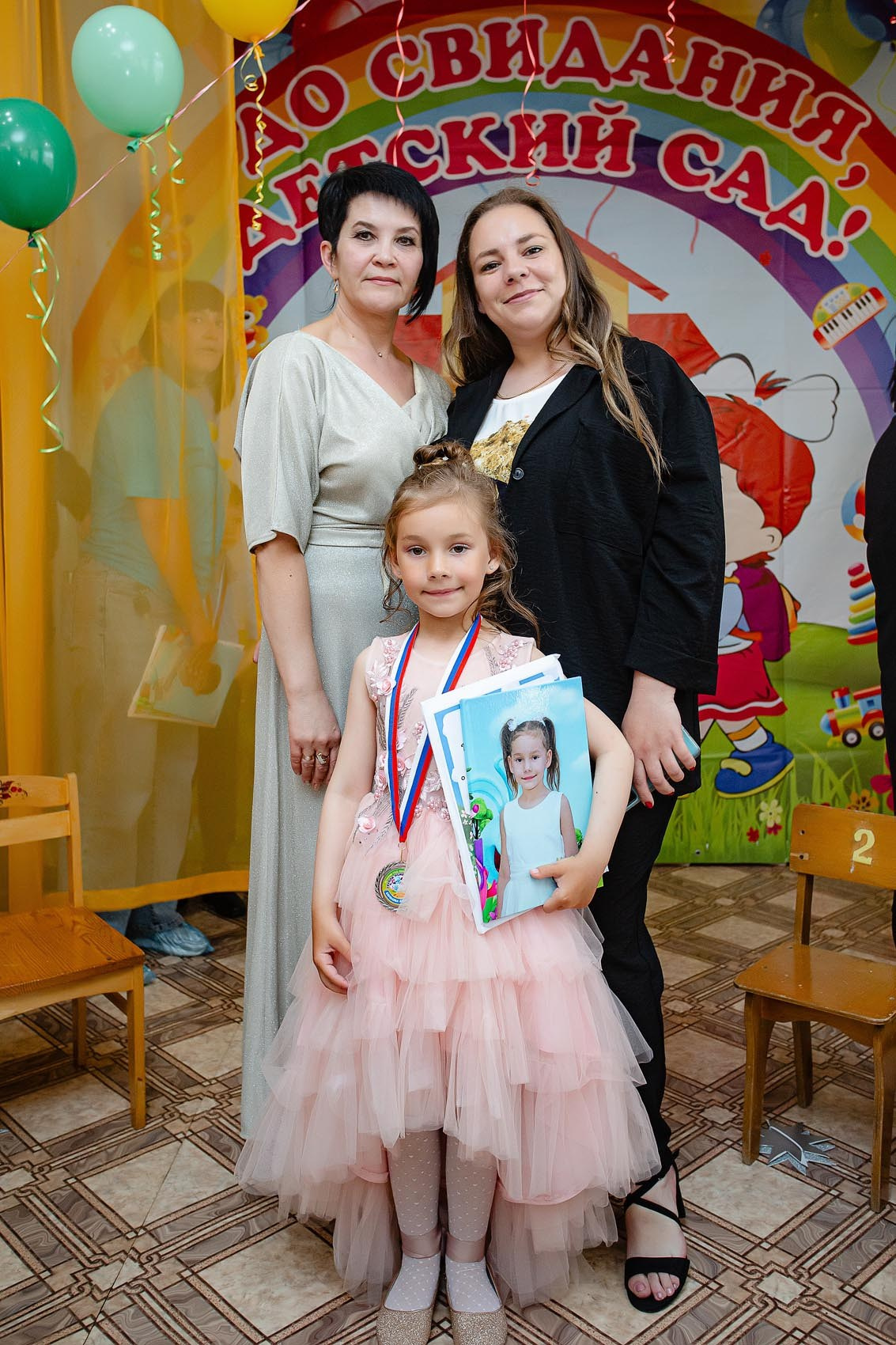 29.5.25 Выпускной в Саду. Владивосток семейный фотограф Александр Степанов