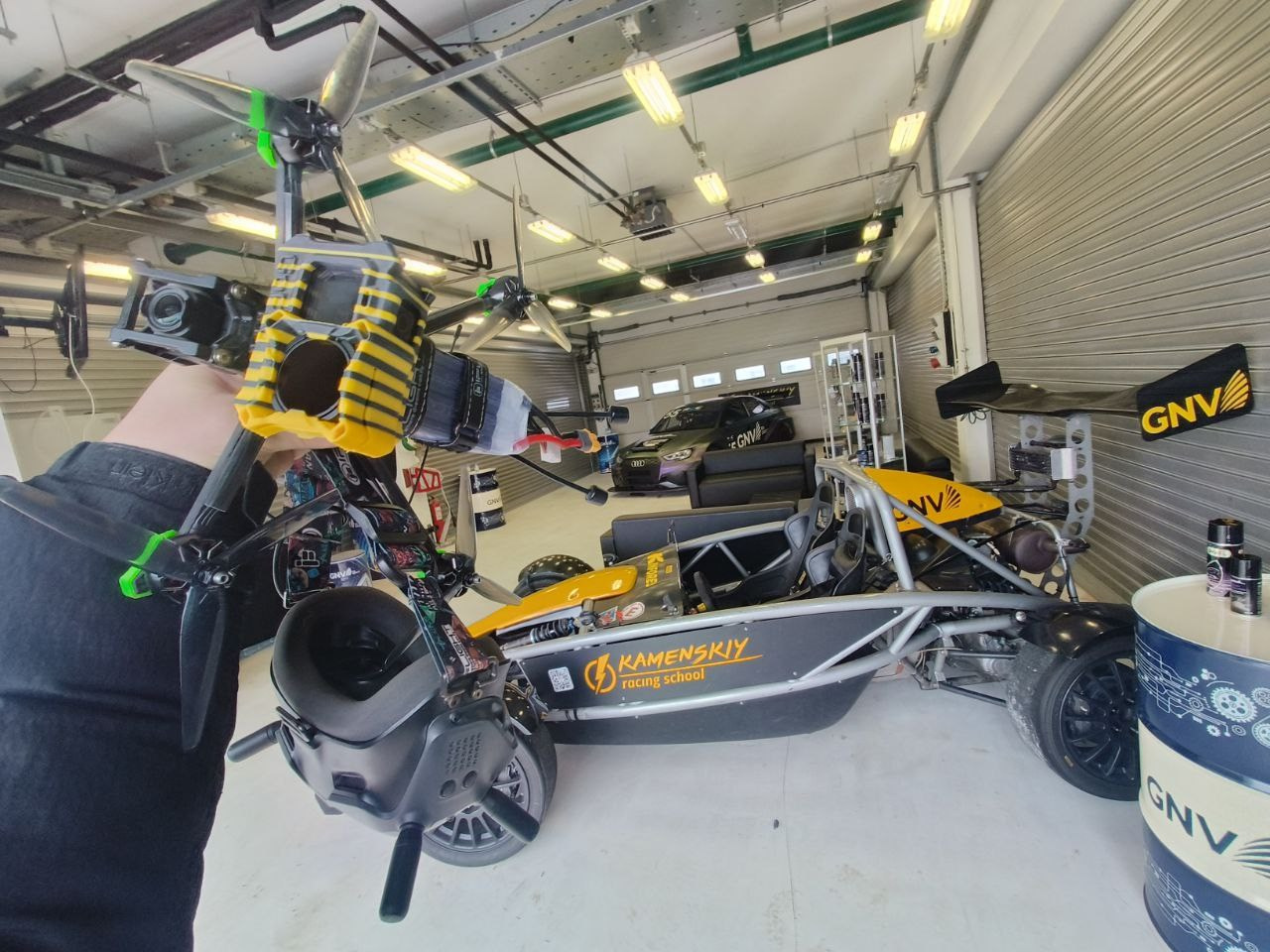 Парк Квадрокоптеров. MSCopters indoor — аэросъемка на FPV-дронах в помещениях