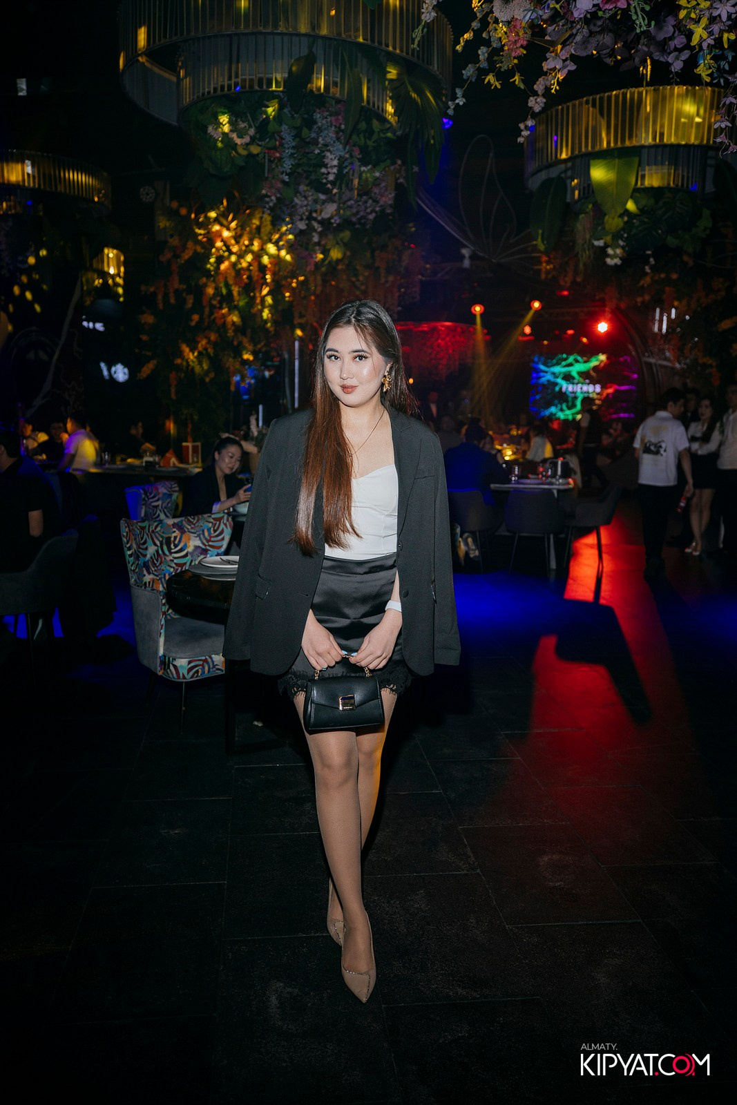 FRIENDS BAR & TERRACE. КИПЯТКОМ АЛМАТЫ! Фотосъемка мероприятий в Алматы