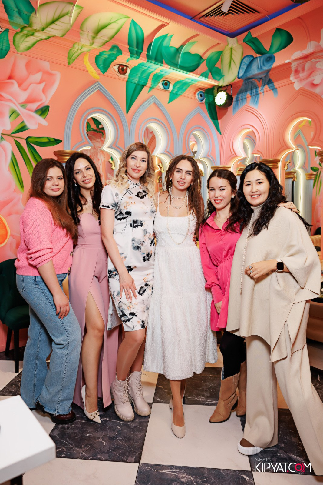 ДЕНЬ РОЖДЕНИЯ ВИКТОРИИ. КИПЯТКОМ АЛМАТЫ!