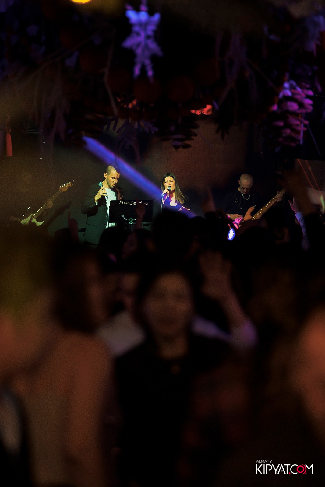 FRIENDS BAR & TERRACE. КИПЯТКОМ АЛМАТЫ! Фотосъемка мероприятий в Алматы