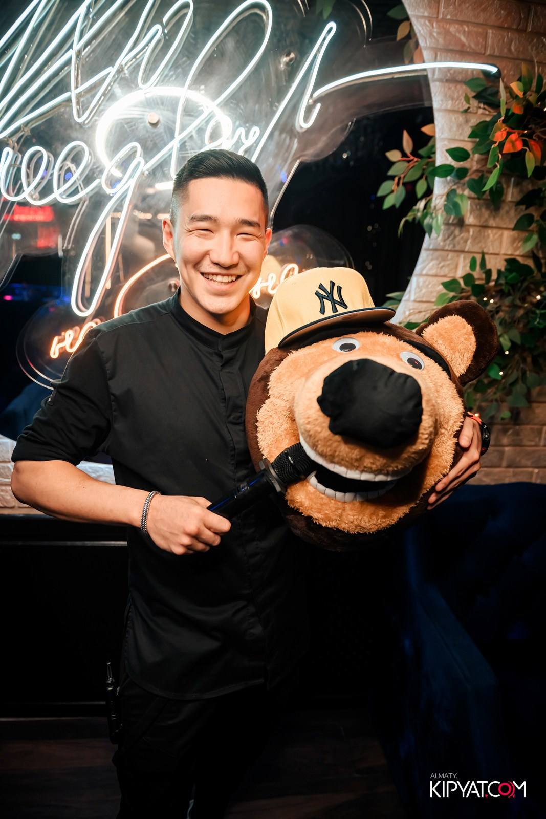 УХО И МЕДВЕДЬ НА САИНА. КИПЯТКОМ АЛМАТЫ!