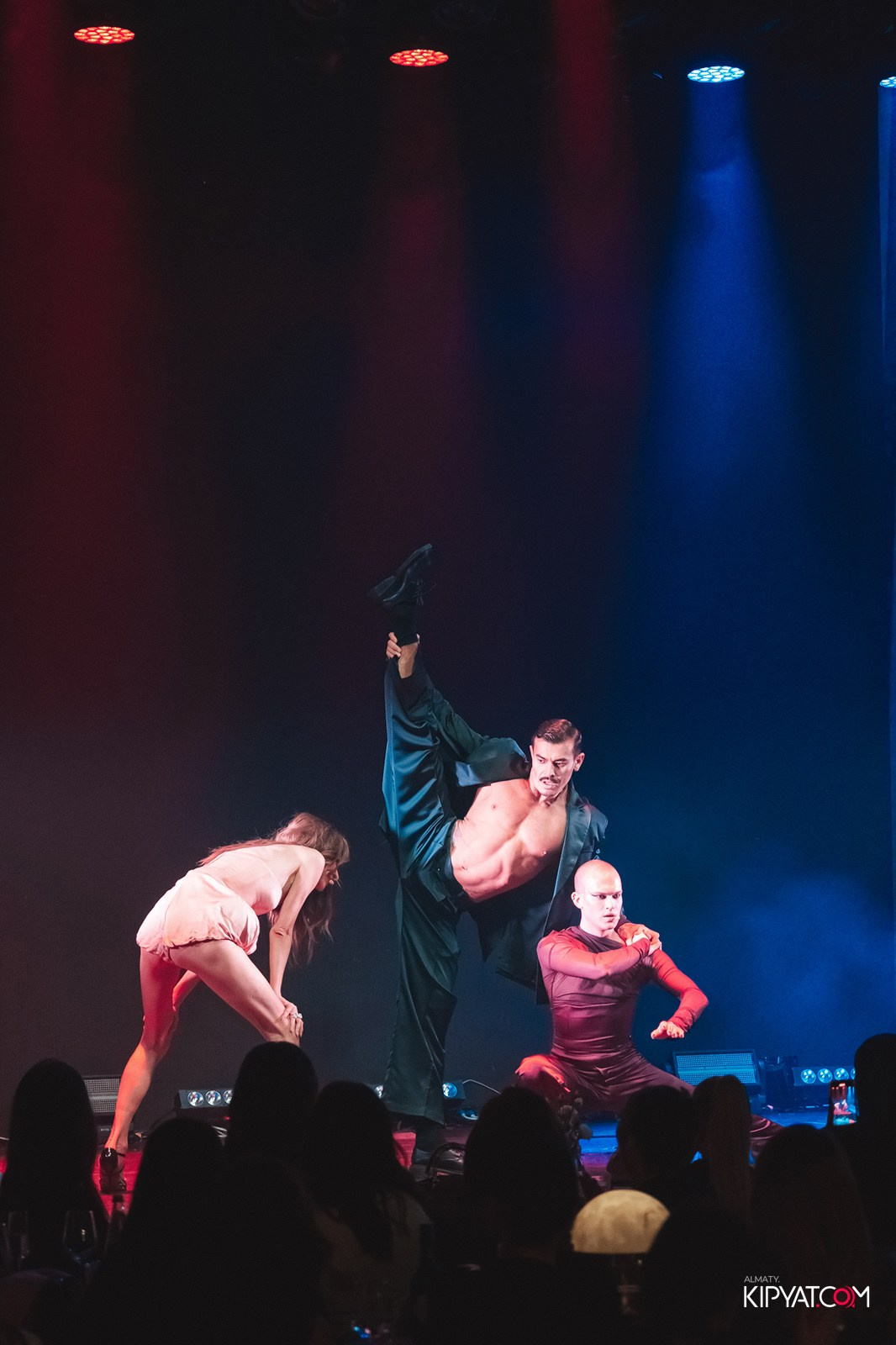 QUEEN. КИПЯТКОМ АЛМАТЫ!