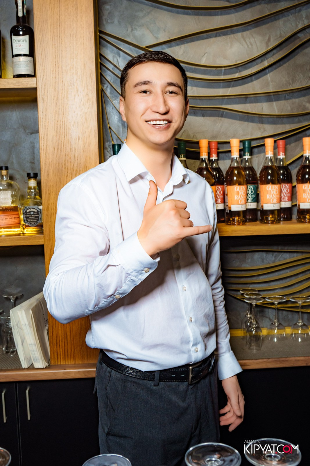 LAUREATE KARAOKE HALL. КИПЯТКОМ АЛМАТЫ!