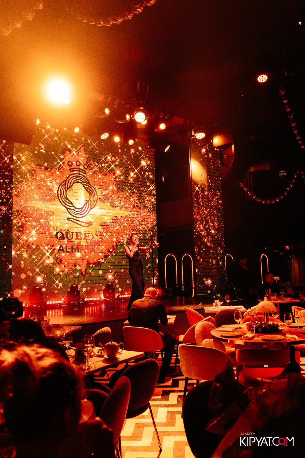 QUEEN. КИПЯТКОМ АЛМАТЫ!