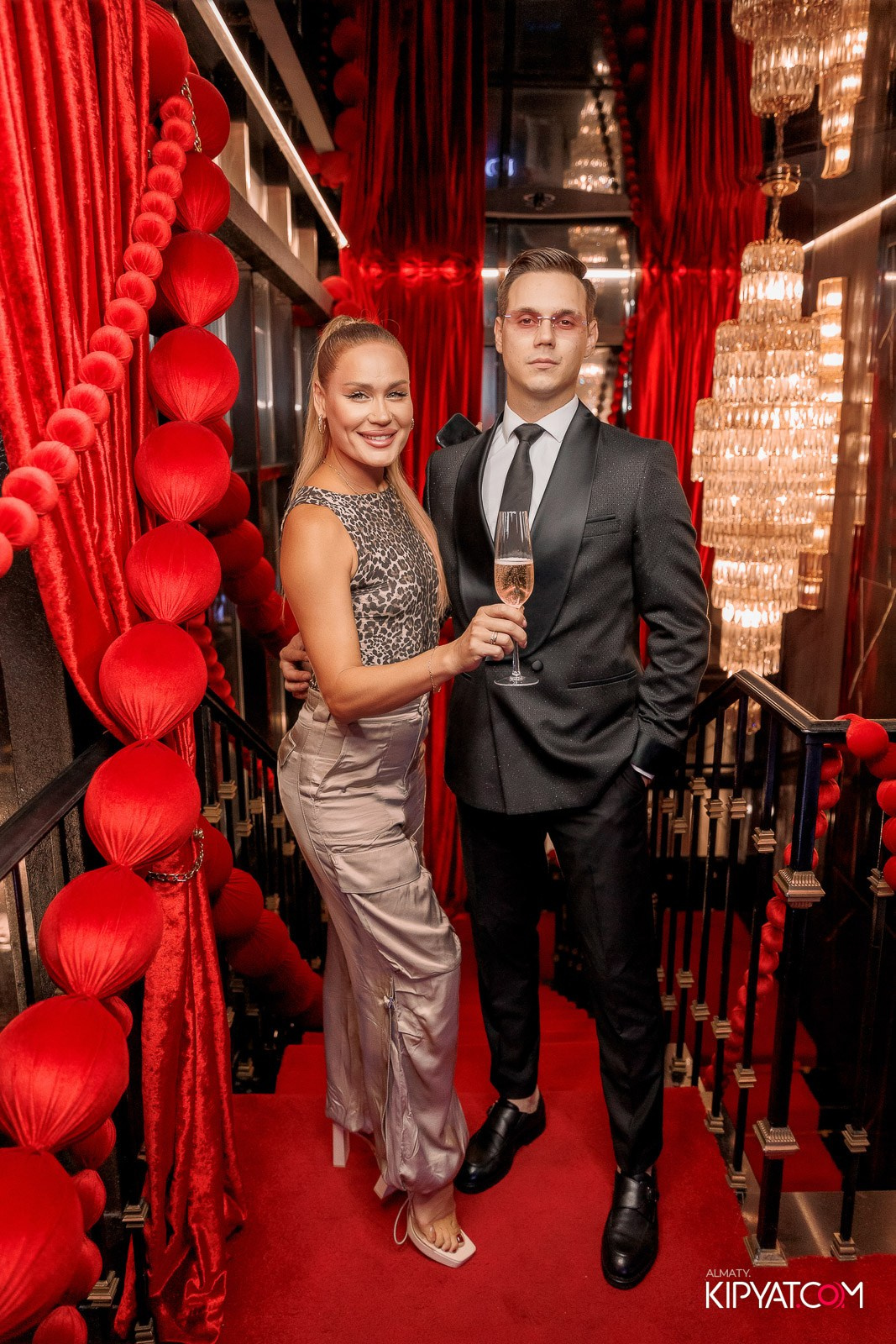 MARUV THE THEATER. КИПЯТКОМ АЛМАТЫ!