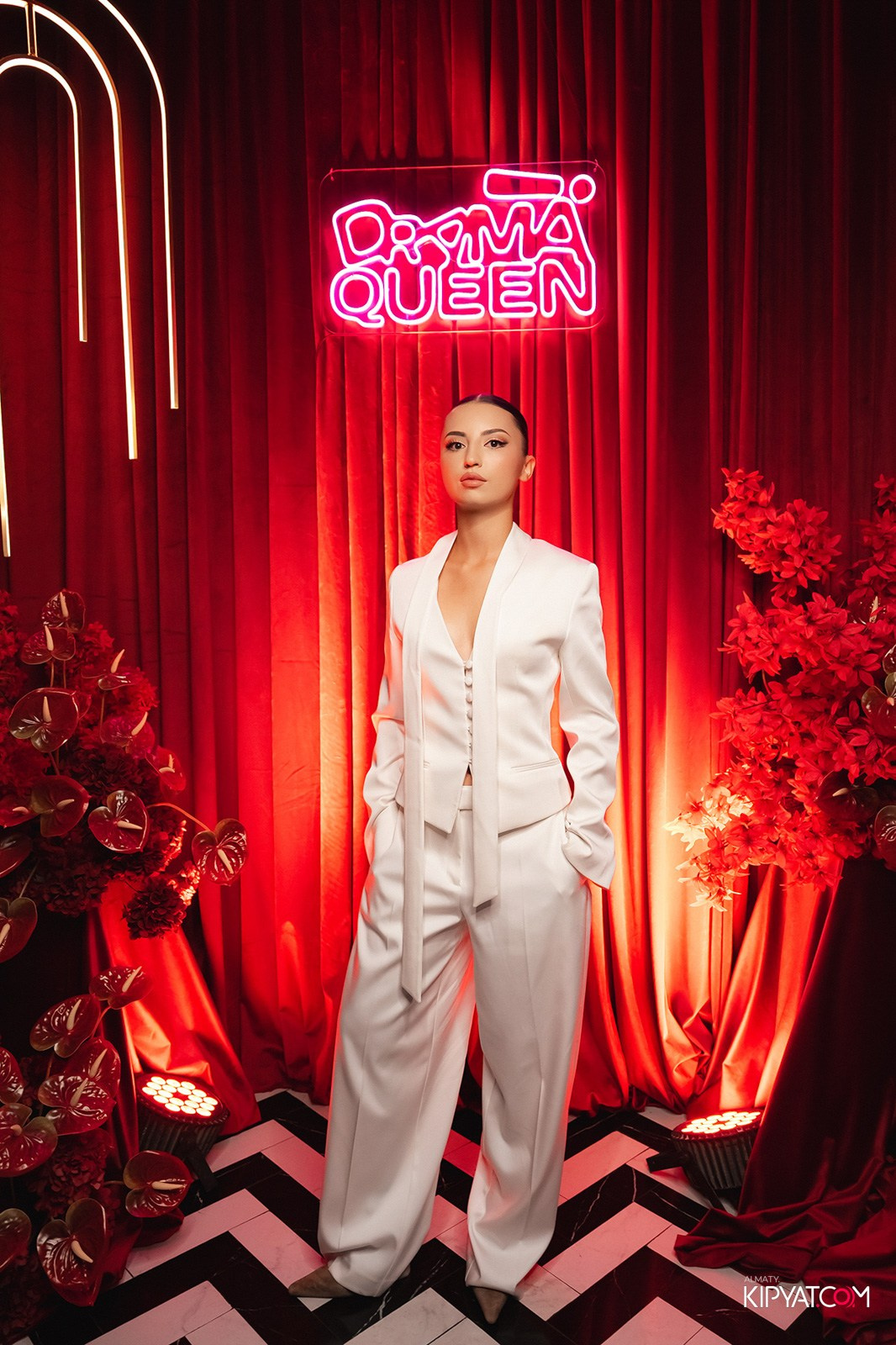 QUEEN. КИПЯТКОМ АЛМАТЫ!