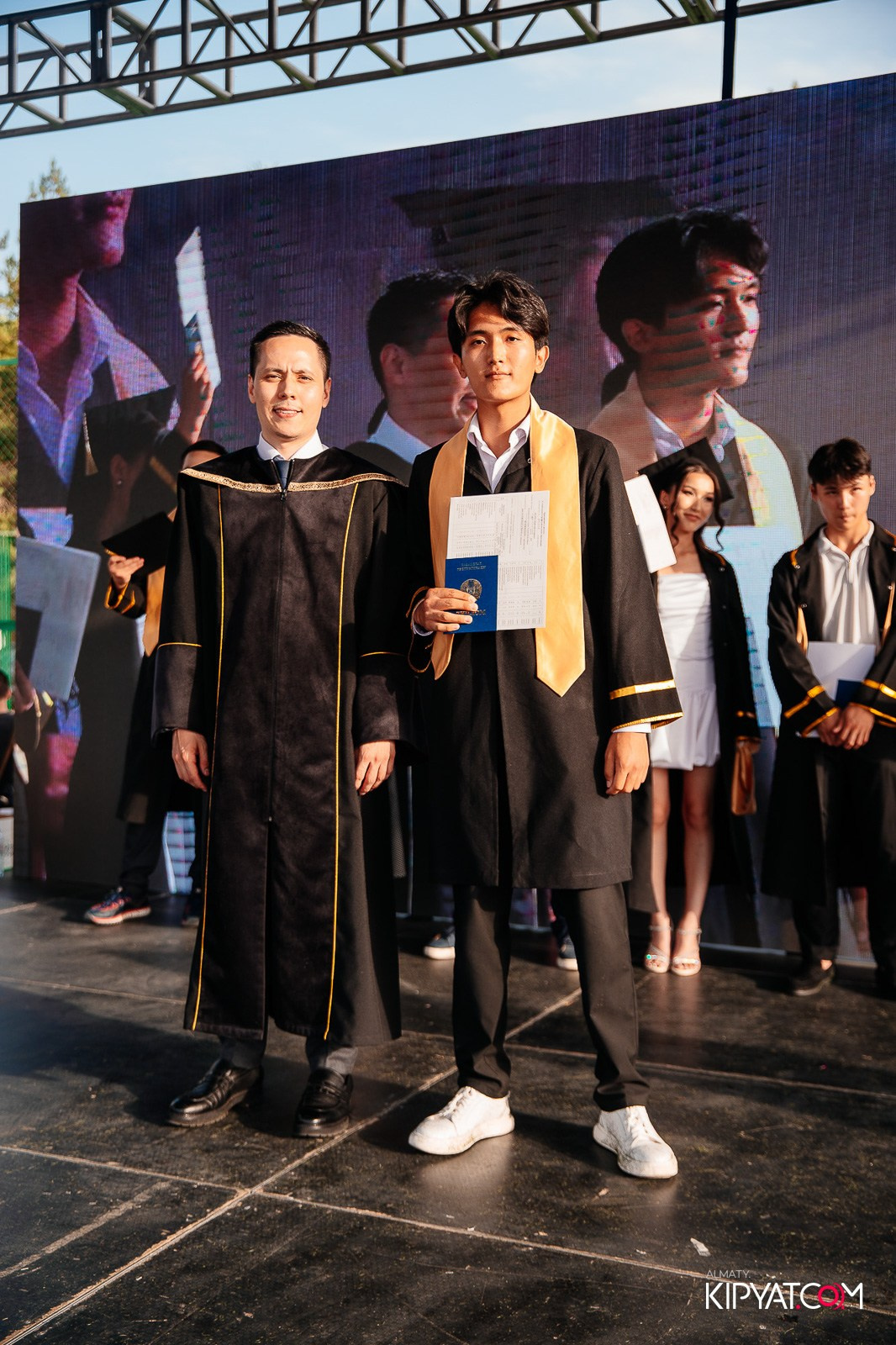 ВРУЧЕНИЕ ДИПЛОМОВ — НАРХОЗ КОЛЛЕДЖ. Part 3. КИПЯТКОМ АЛМАТЫ!