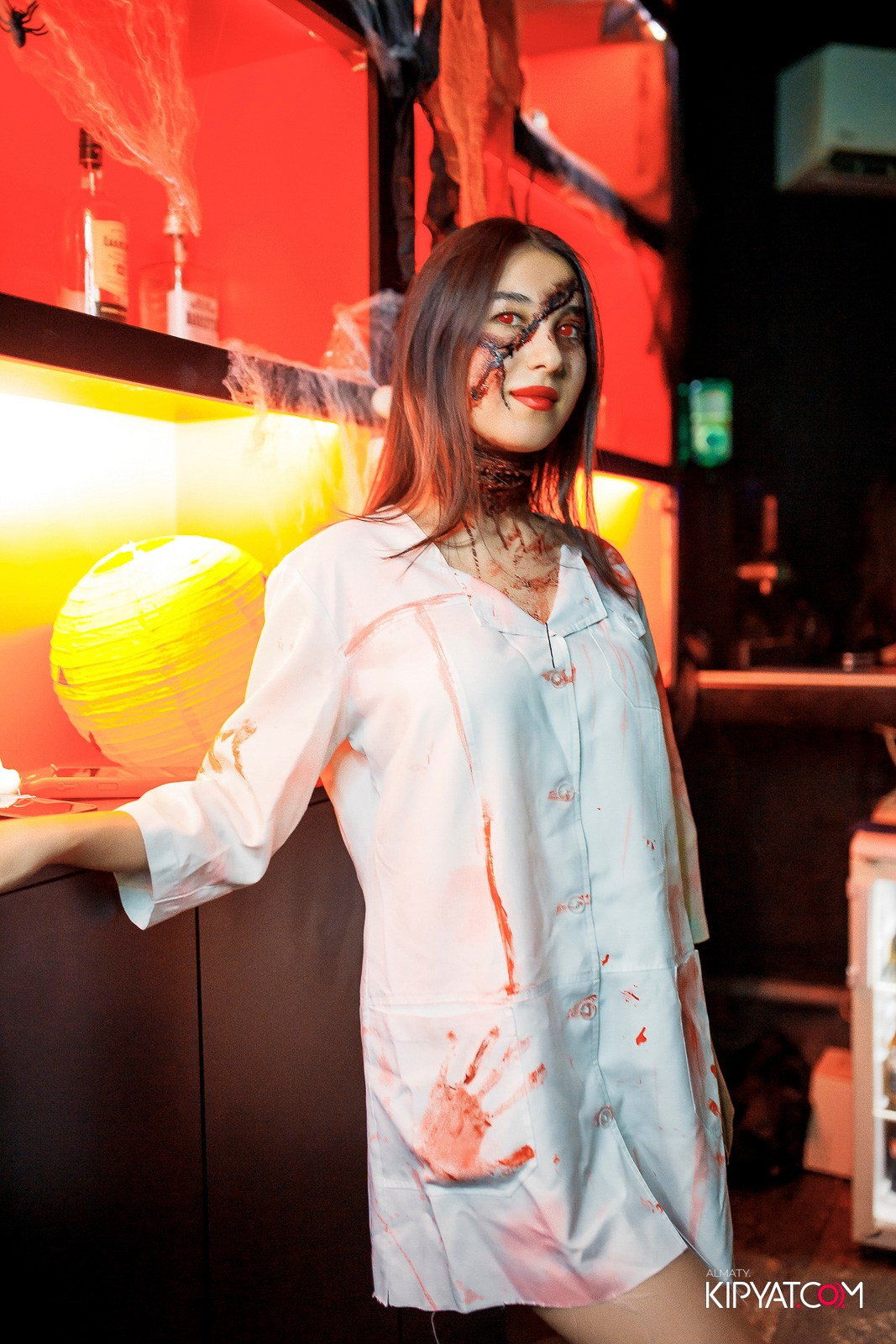 UYAT EMES BAR. КИПЯТКОМ АЛМАТЫ!