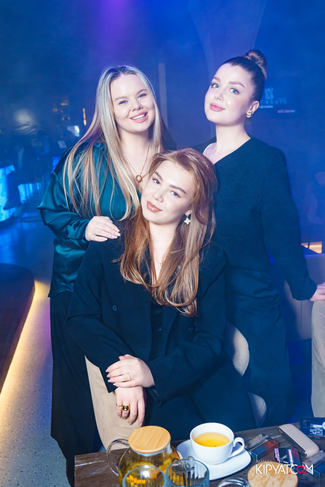 LAUREATE KARAOKE HALL. КИПЯТКОМ АЛМАТЫ!