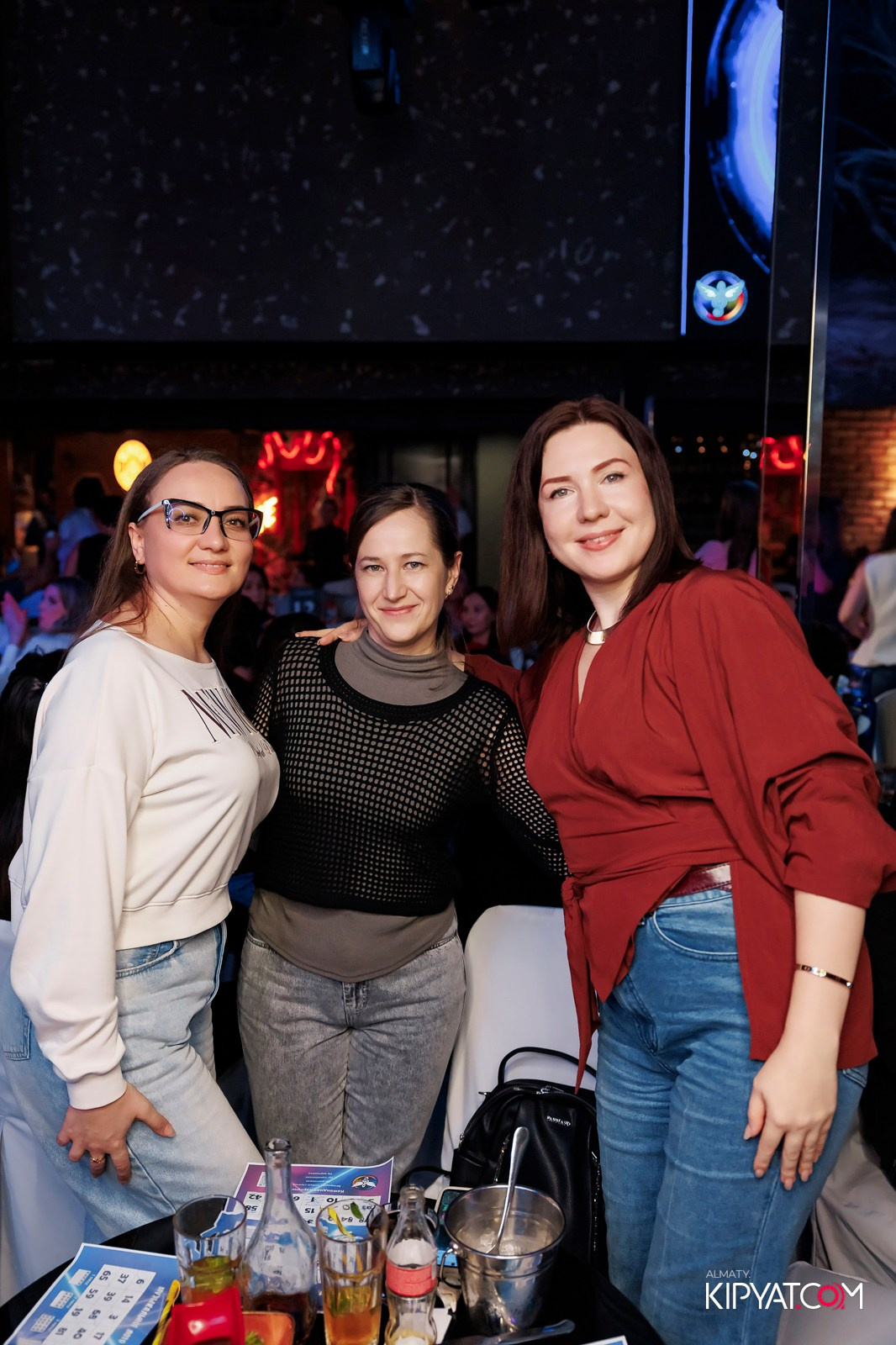 МУЗЫКАЛЬНОЕ ЛОТО В HIT RETRO. КИПЯТКОМ АЛМАТЫ! Фотосъемка мероприятий в Алматы