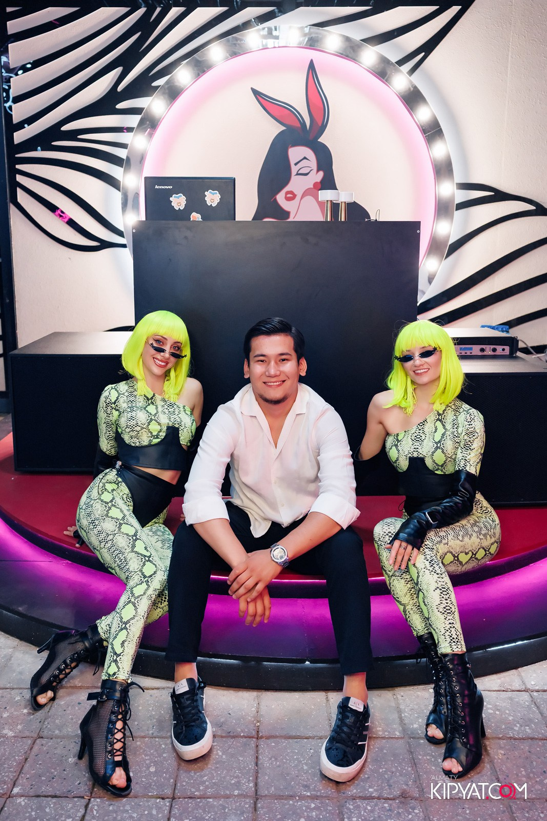 ЗАЯ, НА БИС. КИПЯТКОМ АЛМАТЫ!