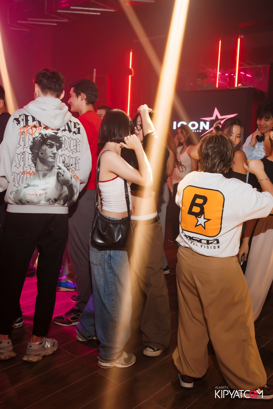 НОЧНОЙ КЛУБ ICON. КИПЯТКОМ АЛМАТЫ!