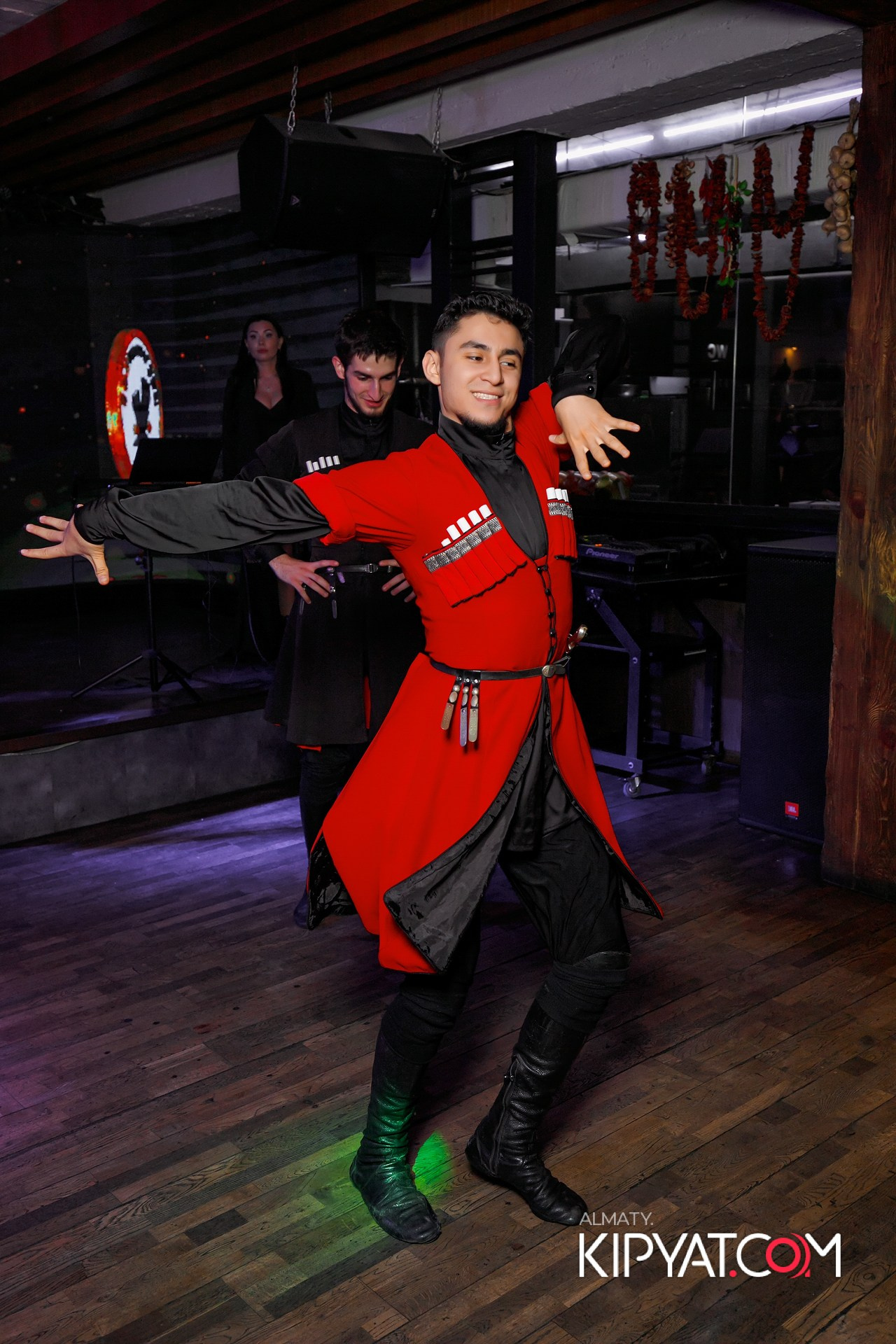 ВАХТАНГУРИ. КИПЯТКОМ АЛМАТЫ!