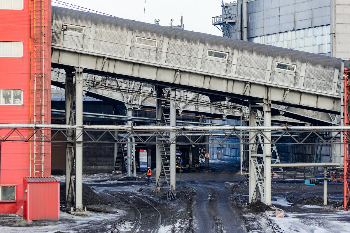СИБАНТРАЦИТ угольный разрез. Фотограф Сергей Сергеев