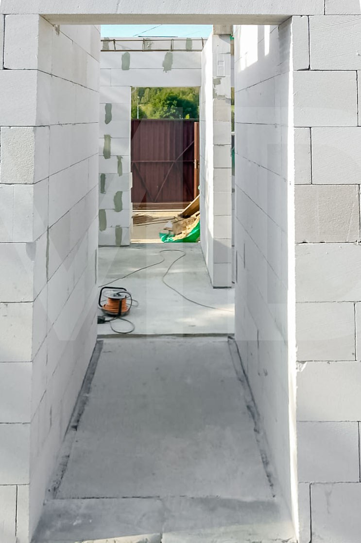  Каркас здания питомника МД-005 с оконными проемами