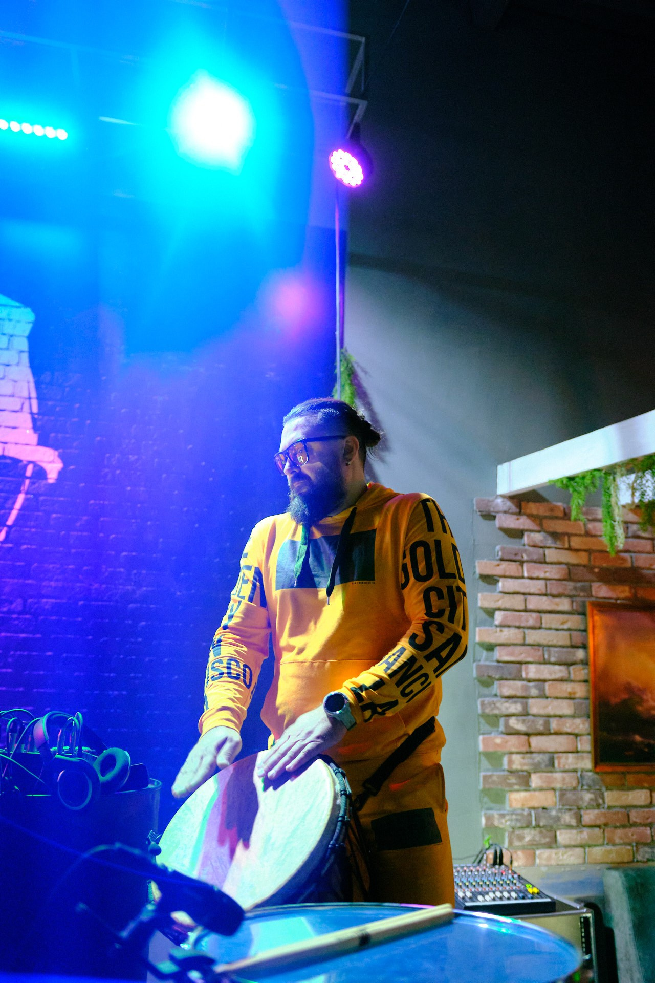 DnB. Антон Ив