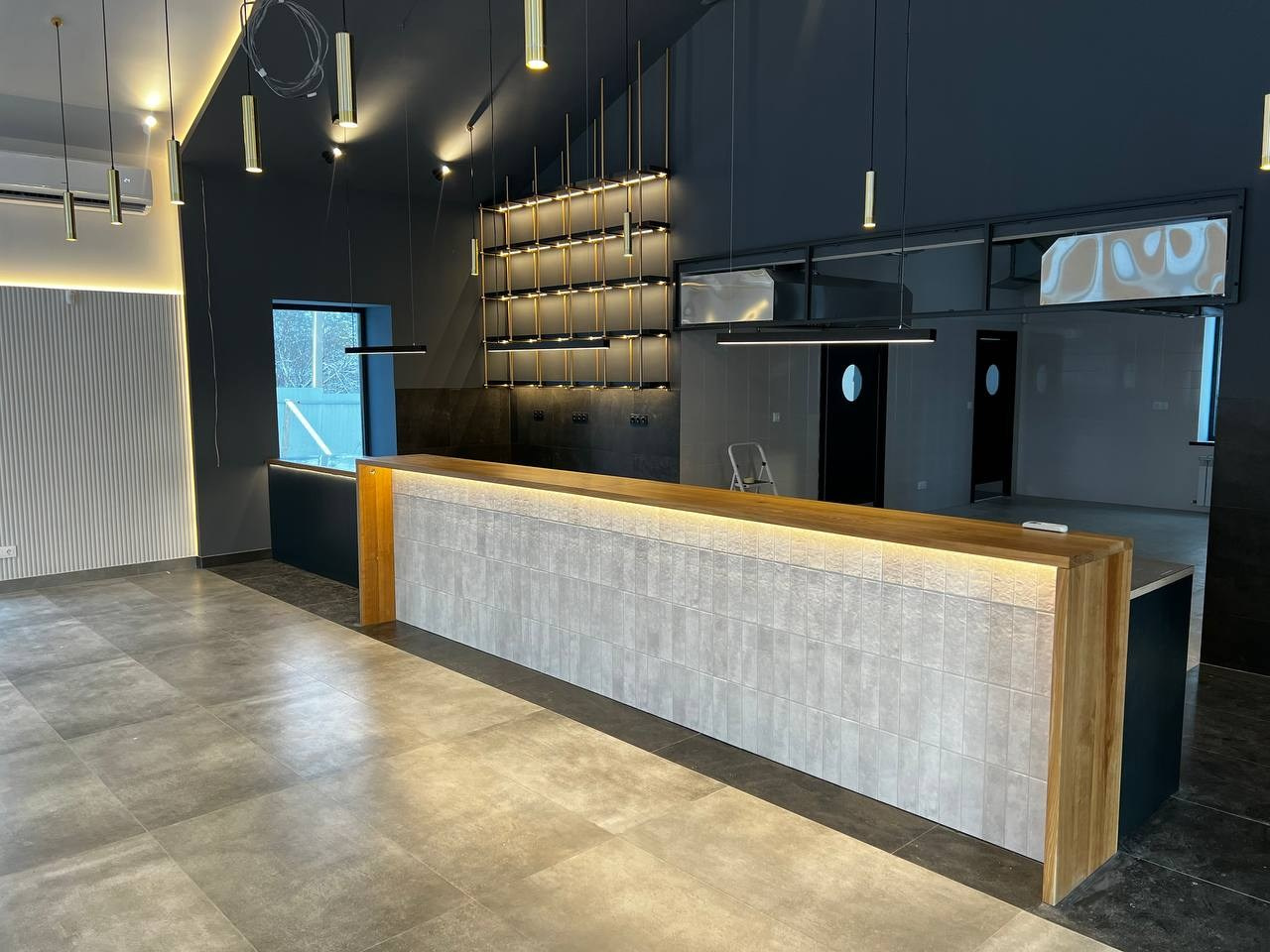 Кафе Дебри. Klauzevits Workshop