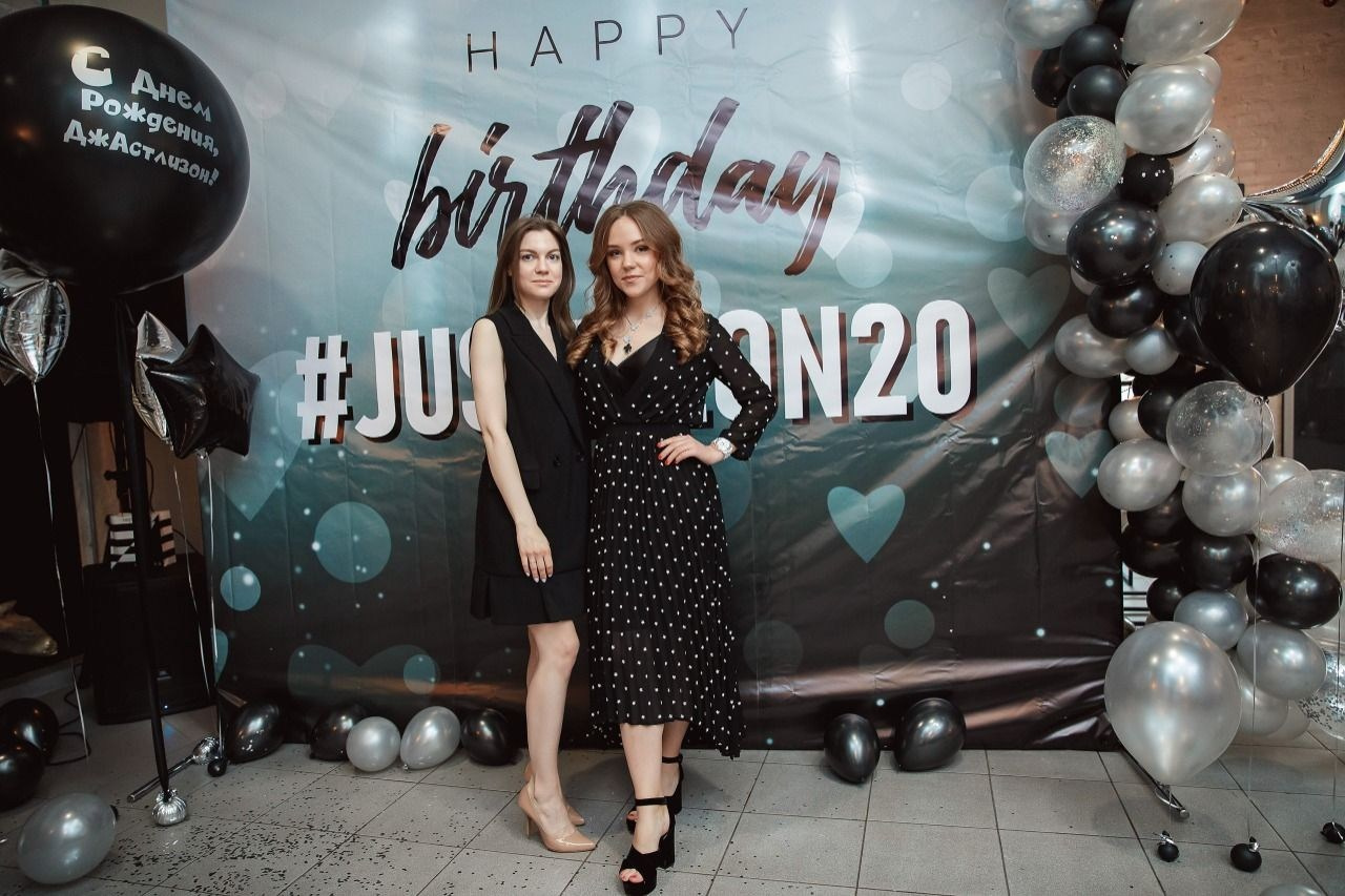 Ведущий + диджей + флейринг-шоу на выпускной вечер и другие праздники для молодёжи и подростков