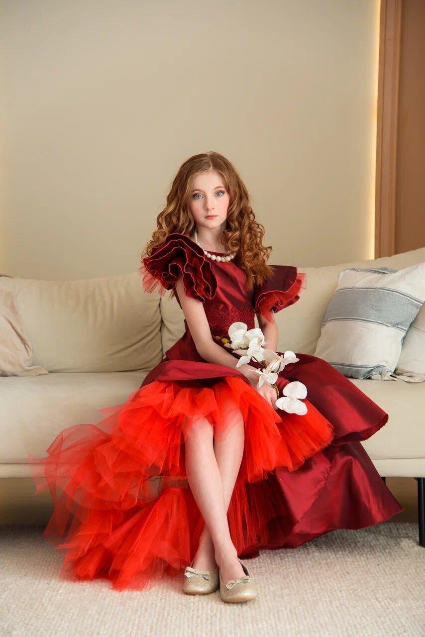 Линтроп Татьяна. Model base