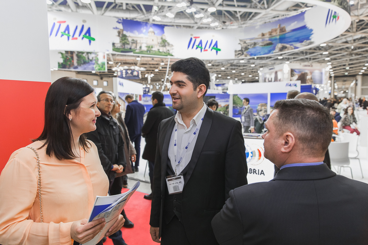 ЦВК Экспоцентр. Международная туристическая выставка. Свадебный репортажный фотограф в Москве