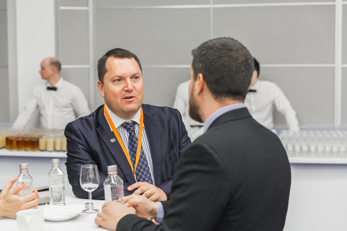 ЦВК Экспоцентр. Международная туристическая выставка. Свадебный репортажный фотограф в Москве